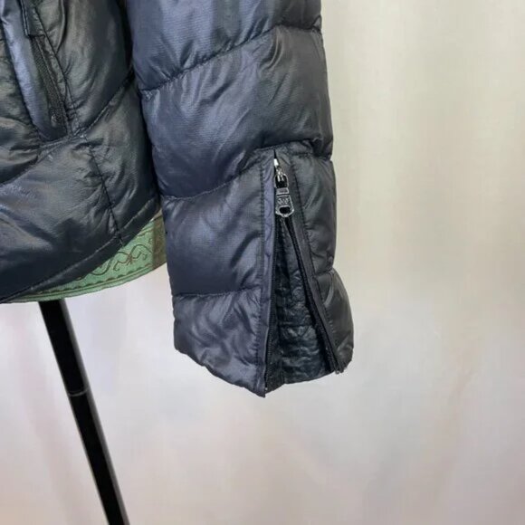 Gap Down Puffer Black Adjustable Collar Zip Cuffs Zip and Snap Closure Size XS - Picture 9 of 15